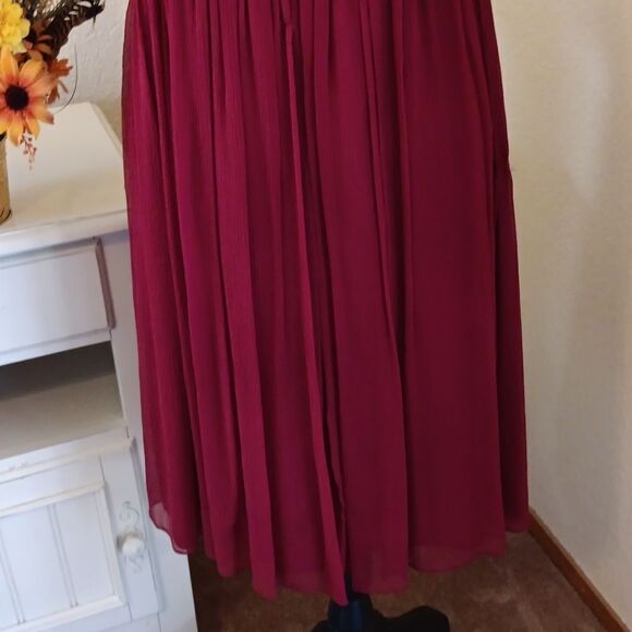 Maggie London Silk Dressy Dress - Picture 7 of 10